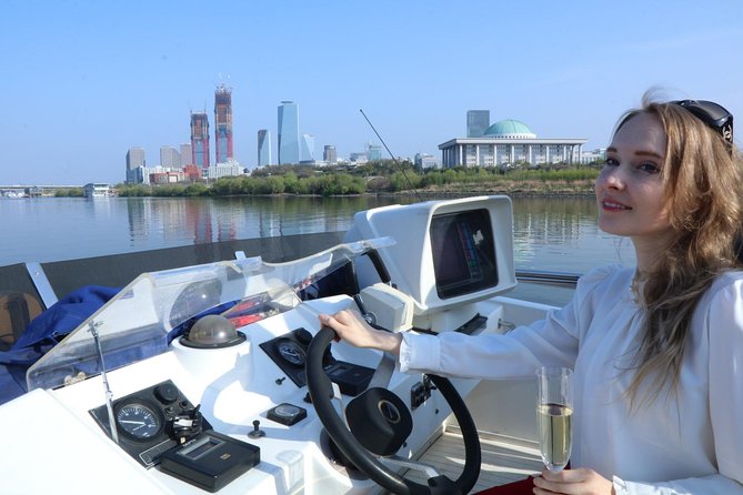 Power Yacht Tour Hanriver - Cancellation Policy and Weather Conditions