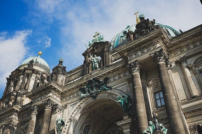 Private Berlin Coffee Tour With Friendly Local Guide - Group Size and Pricing