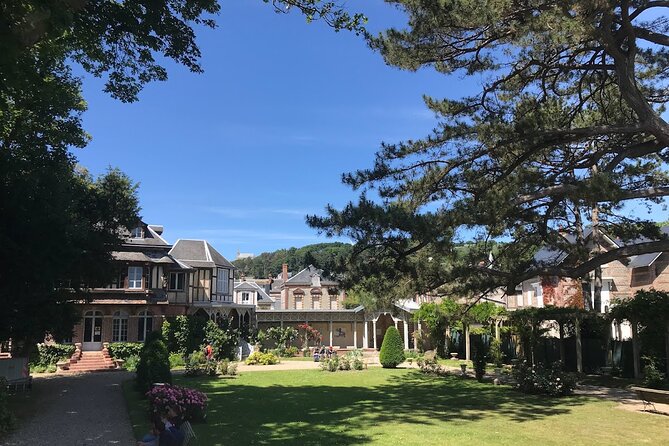 Private Guided Tour of Honfleur and Etretat From Bayeux or Caen - The Sum Up