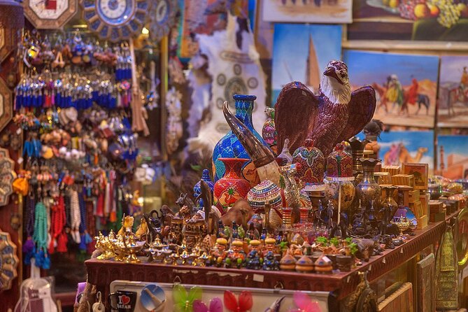 Private Photoshoot in Doha by Car to Katara Village, The Pearl, Souq Waqif, MIA - Common Questions