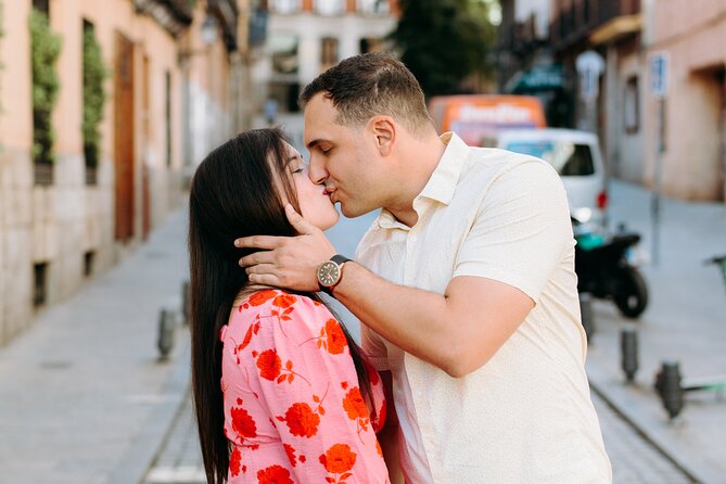 Private Professional Vacation Photoshoot in Madrid - Price and Additional Information