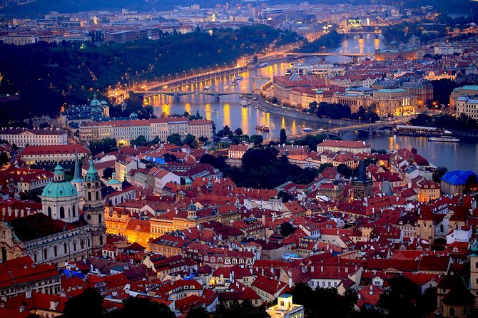 Private Transfer From Dresden to Prague, Hotel-To-Hotel, English-Speaking Driver - Common Questions