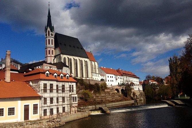 Private Transfer From Passau to Prague With Stopover in Cesky Krumlov - Common Questions