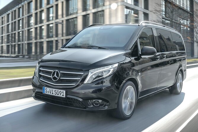 Private Transfer: Versailles to Paris Airport CDG in Luxury Van - Refund and Changes Policy