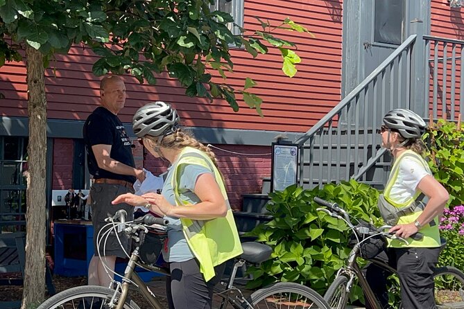 Public Historic Neighborhoods Bike Tour City Tour 1.5-2hrs. - The Sum Up