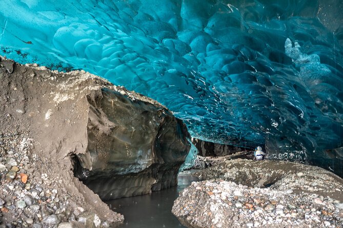 Remote Ice Cave: Hidden Gem in Vatnajökull (Less Crowded) - Captivating Beauty of Vatnajökulls Ice Caves