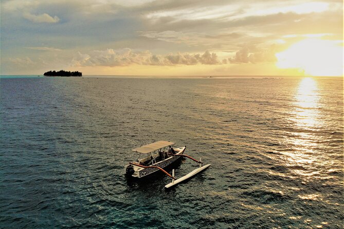 Romantic Private Sunset and Motu Dinner for Two - The Sum Up