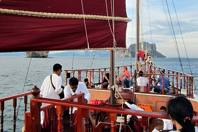 Romantic Sunset and Seafood Dinner Cruise With Plankton Swimming - Additional Information and Important Details