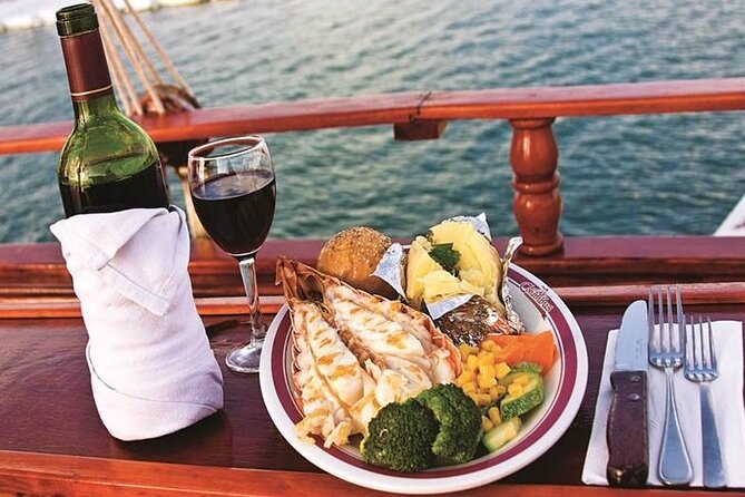 Romantic Sunset Dinner Cruising Experience - Customer Feedback
