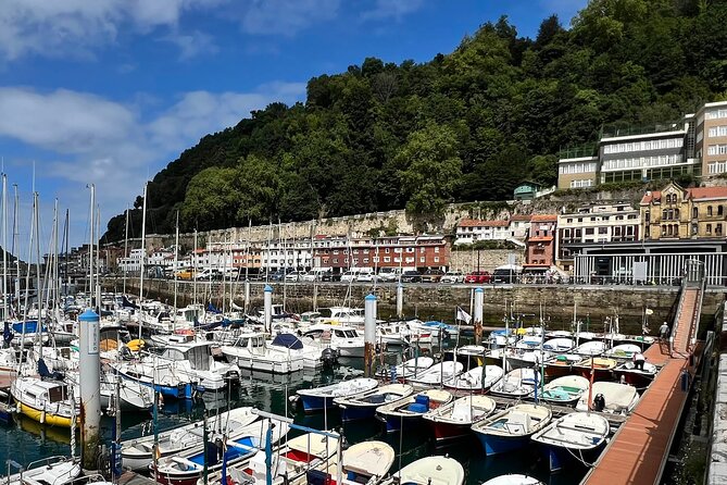 Sampling San Sebastiáns History: A Self Guided Audio Tour - Famous Figures in San Sebastiáns History