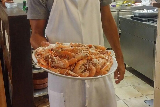 San Sebastián Private Food-Historical Tour & Meal at a Gastronomy Club - Common Questions