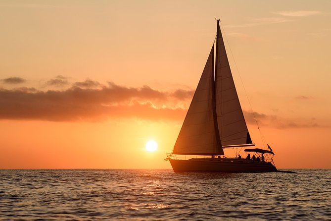 Santorini Private Sunset Sailing Tour With Dinner, Drinks &Transfer Included - Private Sailing Yacht Experience