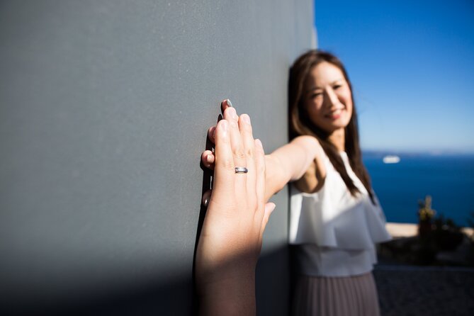 Santorini Walking Photo Shoot for One or Two People - Overall Rating and Reviews