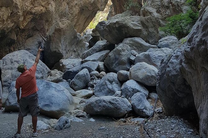 Sarakina Gorge & High Mountains & South Coast & (Luxury Adventure) - Directions
