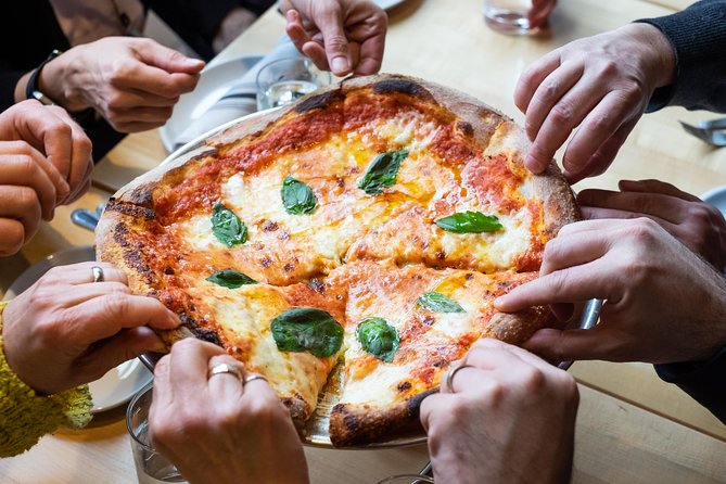 Saturday Chicago Pizza History and Tastings Bus Tour