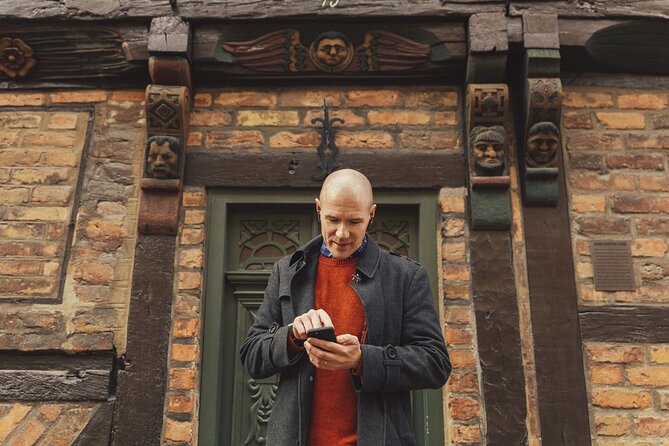 Self-Guided Audio Walking Tour Through Kurt Wallanders Ystad - Questions and Terms