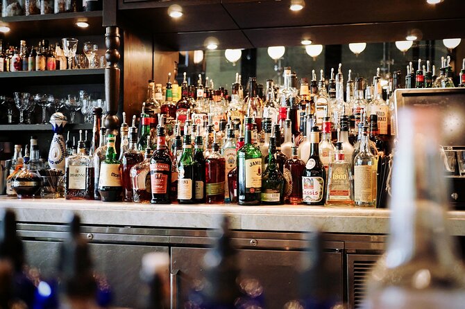 Self-Guided Pub Trail in Breda With Online App - App Features and Gameplay