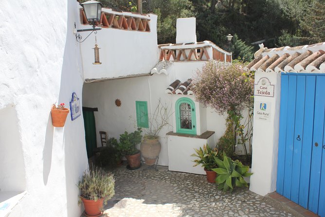 Semi-Private Tour to Frigiliana and the Lost Village With Lunch Included - The Sum Up