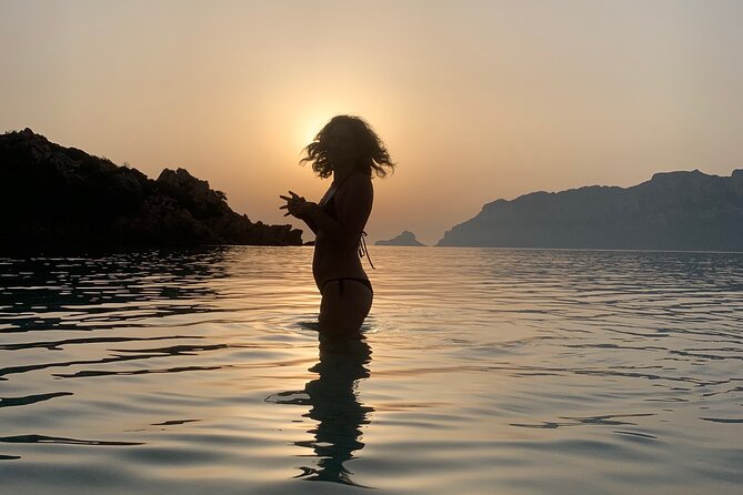 Small Group Sunrise Kayak Tour With Snorkeling and Coffee - Important Information for Participants