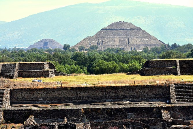 Small Group: Teotihuacan Pyramids and Shrine of Guadalupe With Lunch - Questions and Help Center