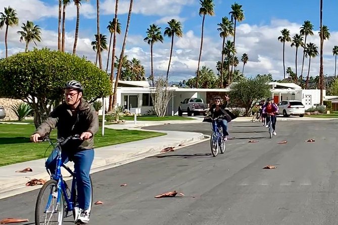 South Palm Springs Architecture, History and Bike Tour - Deepwell Estates: Luxury Mid-Century Houses