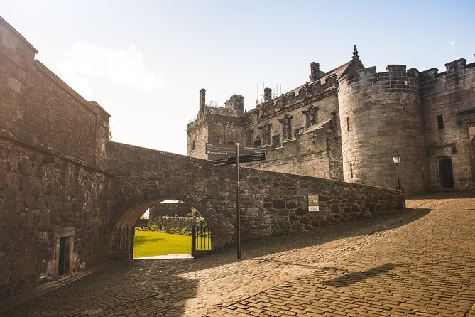 Stirling Castle, Loch Lomond and Cruise Day Tour From Glasgow - Tour Details and Logistics