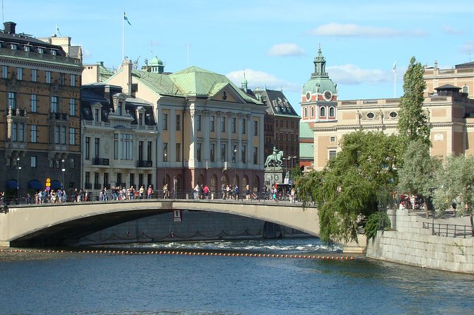 Stockholm Old Town and the Viking Museum, a Small Group Walking Tour - Cancellation Policy and Reviews