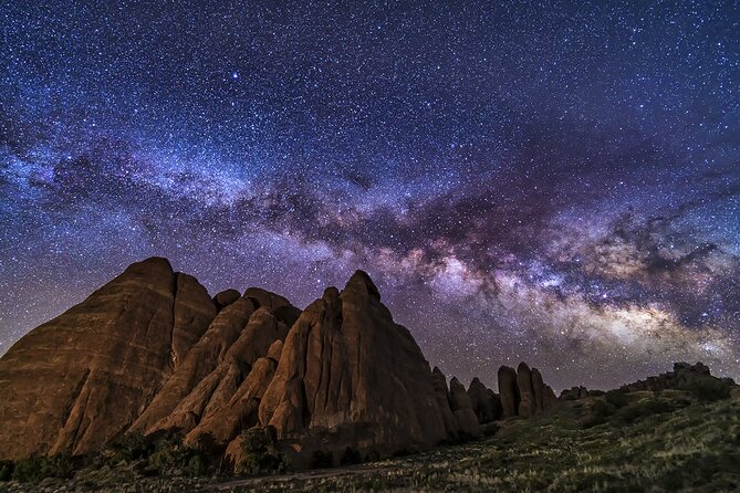 Sunset and Night Photography in Arches National Park - Photographing the Milky Way: Timing and Composition