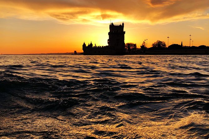 Sunset Catamaran in Lisbon Drinks and Music - Common Questions