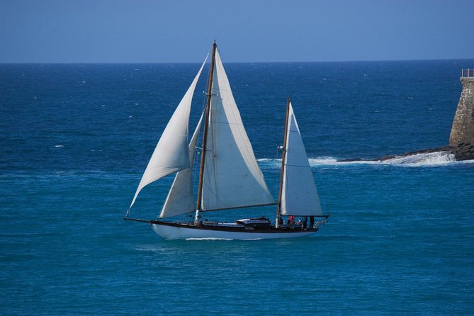 Sunset San Sebastian Classic Yacht - Common Questions