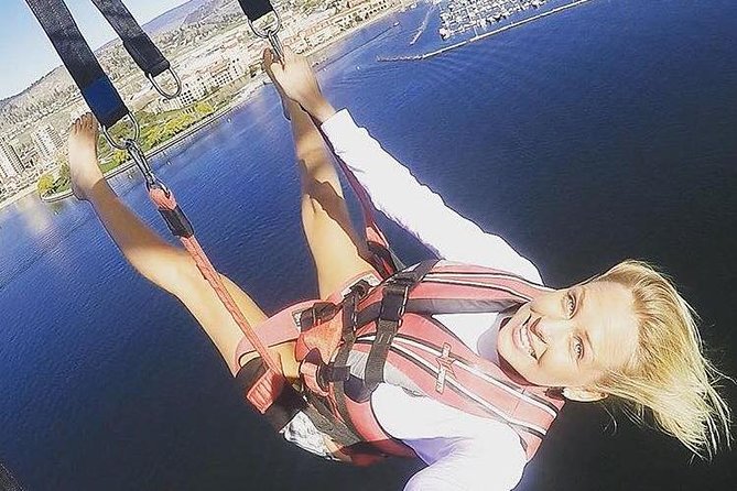 Tandem Parasailing Experience in Kelowna - Weather Conditions