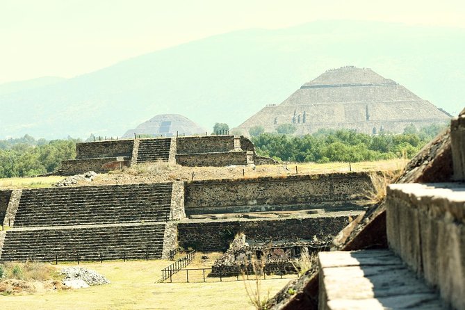 Teotihuacan Piramids and Shrine of Guadalupe Without Lunch From Mexico City - Tips for Exploring Both Attractions in One Day