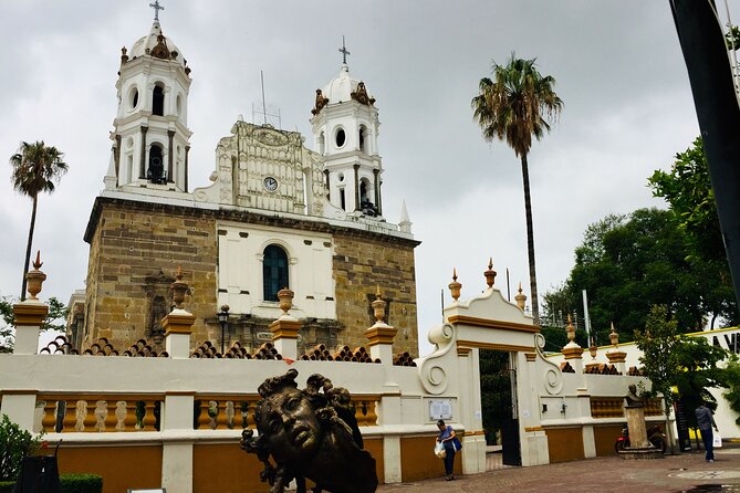 Tlaquepaque & Tonala Art & Mercados Fully Private Tour - Private Transportation