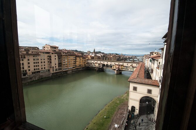 Uffizi Gallery Skip the Line Ticket & Arno River E-Boat Cruise - Common Questions