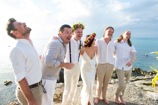 Unique and Memorable Private Photo Session in the Heart of Moorea Combo Terre-Mer - Personalized Photo Shoot