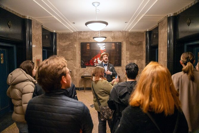 Vancouver Hidden History and Sweet Treats Tour - Entrance for Private Viewings