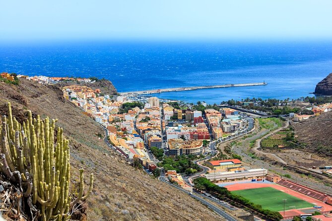 VIP Guided Tour of La Gomera With Garajonay Park and Lunch - Gourmet Lunch Experience