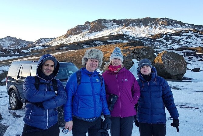 Visit the Volcanoes - Half Day Private Tour - up to 9 Passengers - Common Questions
