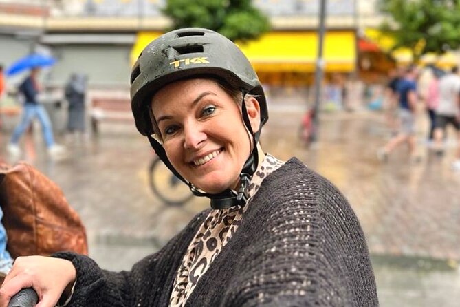 Walk or Bike- Tour With Professional Photoshoot - Common Questions