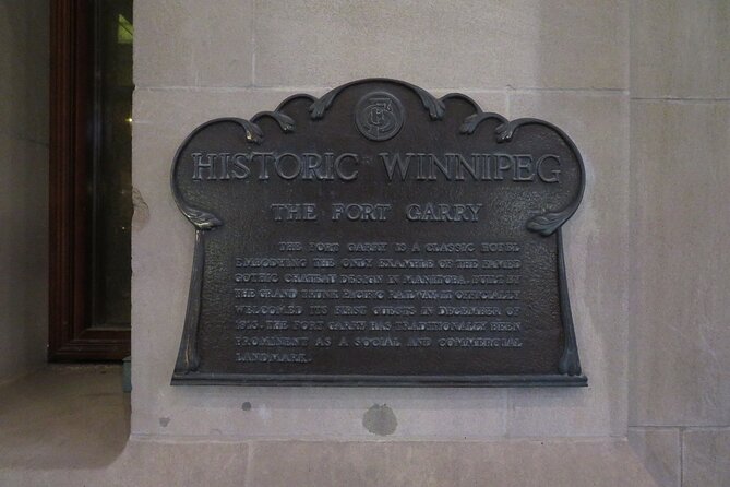 Winnipegs Wealthy Beginnings: a Smartphone Audio Walking Tour - Directions