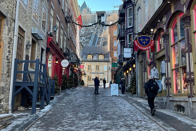 Winter Sport and Fun Tour in Québec City - Enjoying the Pristine Winter Environment