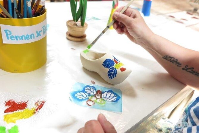 Wooden Shoes Painting Private Workshop in Simonehoeve - Cancellation Policy