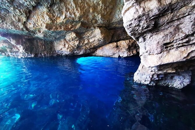 Zakynthos Private Tour to Shipwreck and Blue Caves - Mixed Reviews on Tour Schedule and Pricing