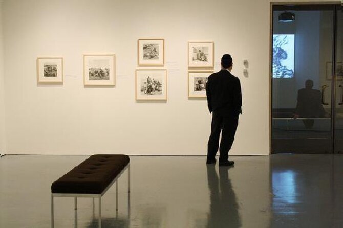 5th & Park - Film & Fiction Walking Tour of Carnegie Hill Along Museum Mile - Good To Know