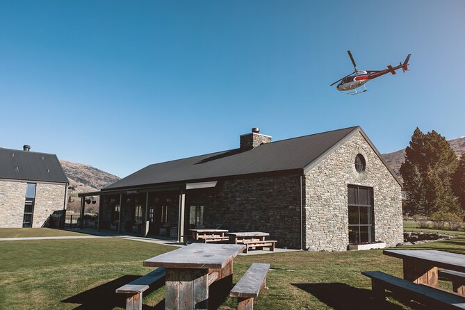 6 Hours – Queenstowns Helicopter Gin Tour