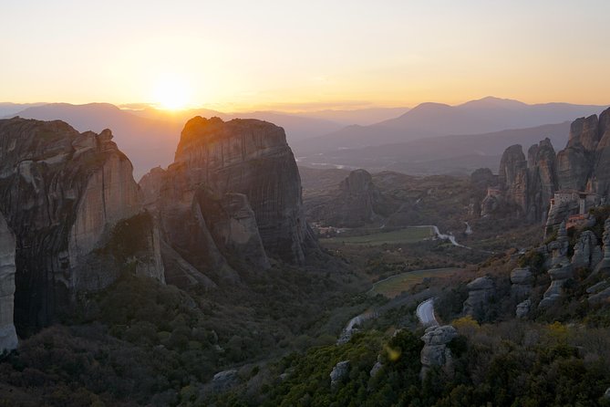 2 Days Private Tour: Delphi & Meteora - Meteora Highlights