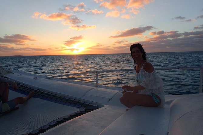 2 Hour Champagne Sunset Cruise From Grace Bay, Providenciales (Adult Only) - The Sum Up