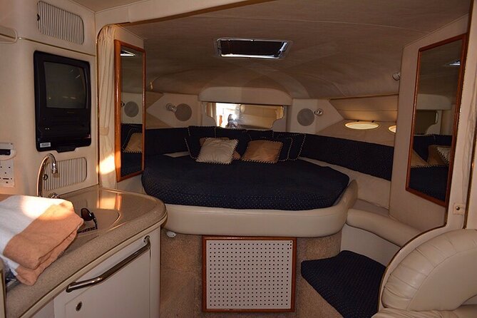 2-Hour Private Sunset Cruise on a Luxury Yacht in Cancun Bay 25P18 - Reviews