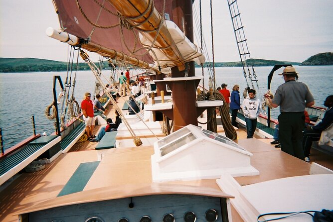 2-Hour Windjammer Sailing Trip in Maine With Licensed Captain - The Sum Up