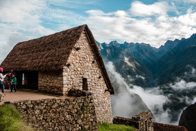 5-Day Salkantay Trek to Machupicchu With Optional Hot Spring Bath - Meeting and Pickup Details for the Trek